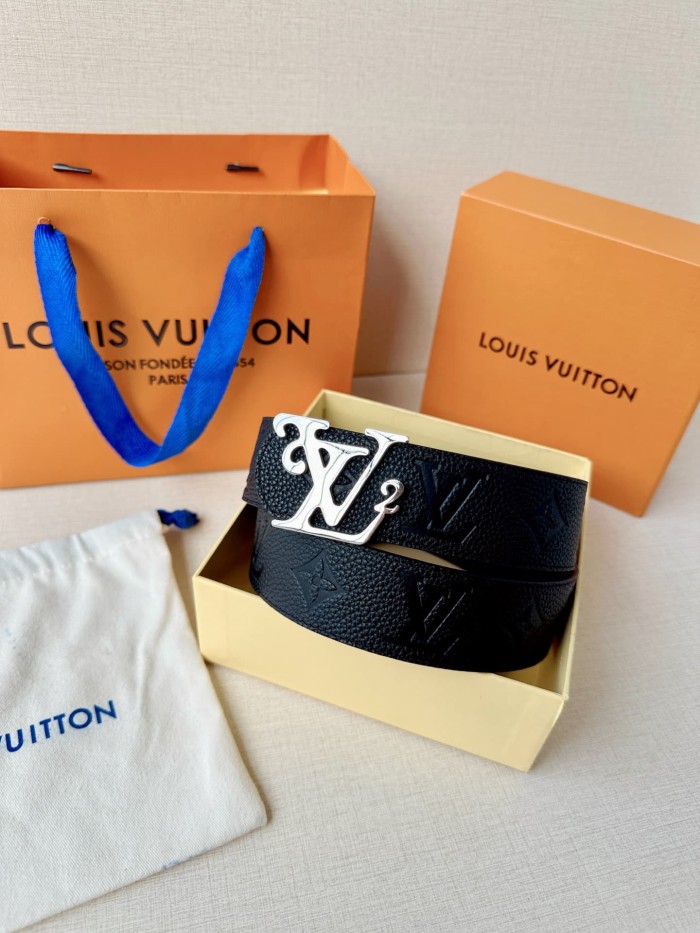 1:1 quality version LV Logo Buckle Strap Litchi Grain Embossed Belt 【Width 4.0 cm】3 colors 29543288