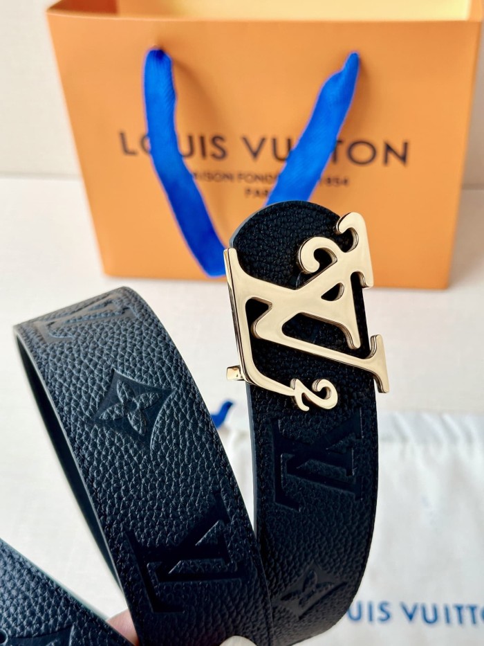 1:1 quality version LV Logo Buckle Strap Litchi Grain Embossed Belt 【Width 4.0 cm】3 colors 29543288
