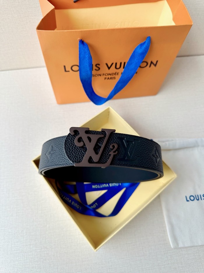 1:1 quality version LV Logo Buckle Strap Litchi Grain Embossed Belt 【Width 4.0 cm】3 colors 29543288