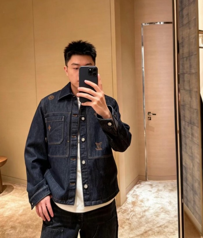1:1 quality version Letter Four Leaf Flower Gold Thread Embroidery Lapel Denim Jacket & Jeans Set 29554228