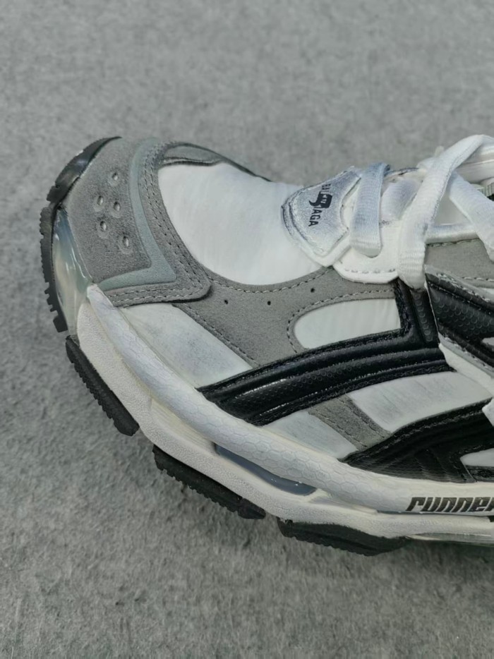 1:1 quality version B Runner Grey White Black 772774W3RNY9012