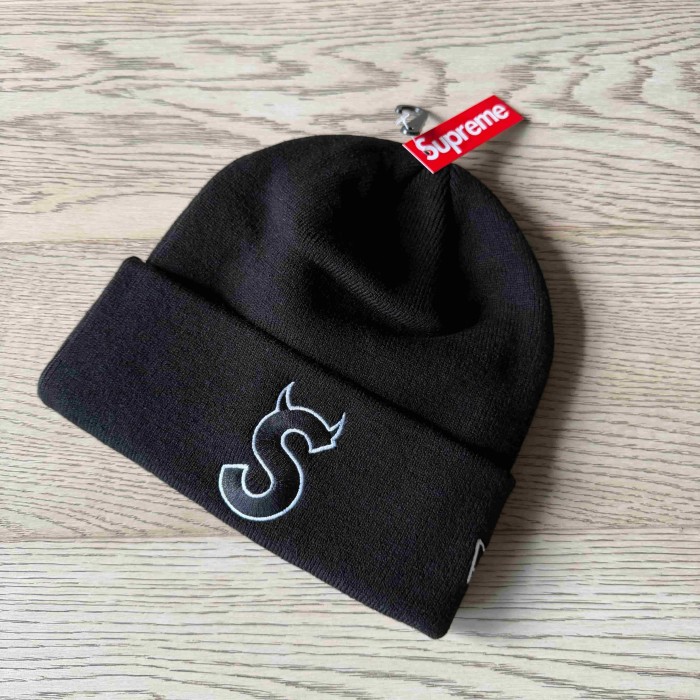 Horn S Logo Embroidery Label Soft Knit Warm Beanie 4 colors 29563996