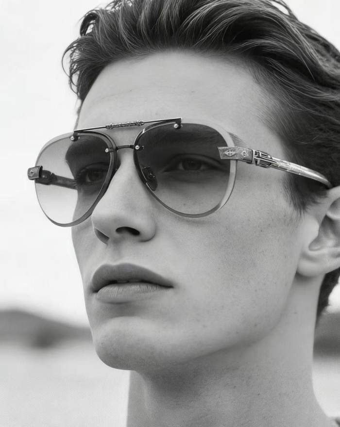 1:1 quality version Double Bridge Cross Metal Carved Decor Gradient Lens Sunglasses 4 colors 29567414