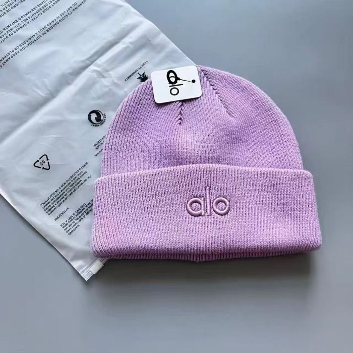 Logo Embroidery Cuffed Design Soft Unisex Knit Warm Beanie 12 colors 29567423