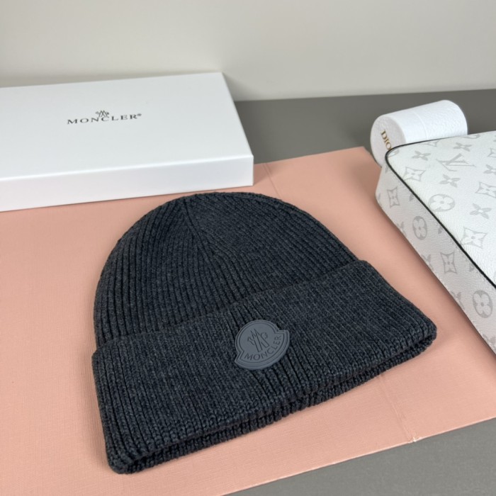 1:1 quality version Round Rubber Patch Logo Knit Unisex Beanie 9 colors 29569832