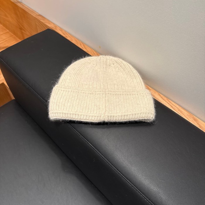 1:1 quality version Metal Letter Star Badge Cuffed Wool Unisex Beanie 4 colors 29570659
