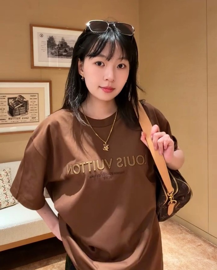 1:1 quality version Layered 3D Embroidery Simple Cotton Crew Neck Tee 29570705