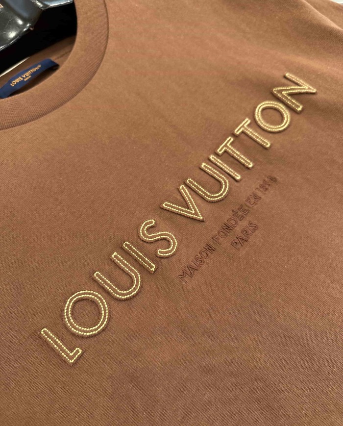 1:1 quality version Layered 3D Embroidery Simple Cotton Crew Neck Tee 29570705