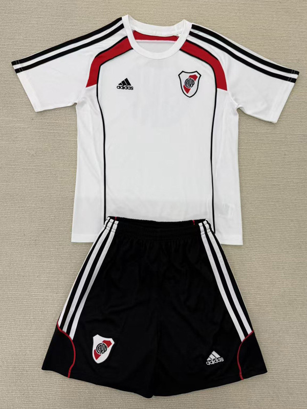 25-26 River Plate White Kids Training
