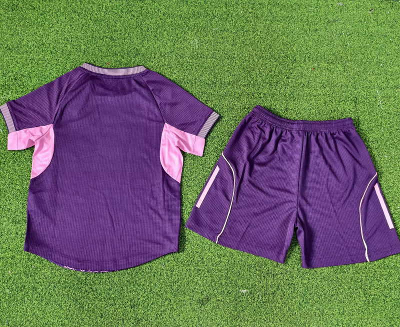 US$ 16.50 - 25-26 Algeria Purple Special Edition Kids Player