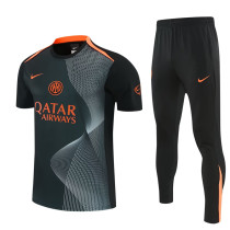 26-27 INT Black Short shirts and Long trousers Suit (圆领)