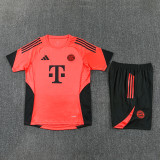 25-26 Bayern Orange Training Short Suit