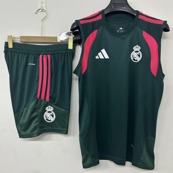 26-27 RMA Green Tank top and shorts suit (背心短裤)