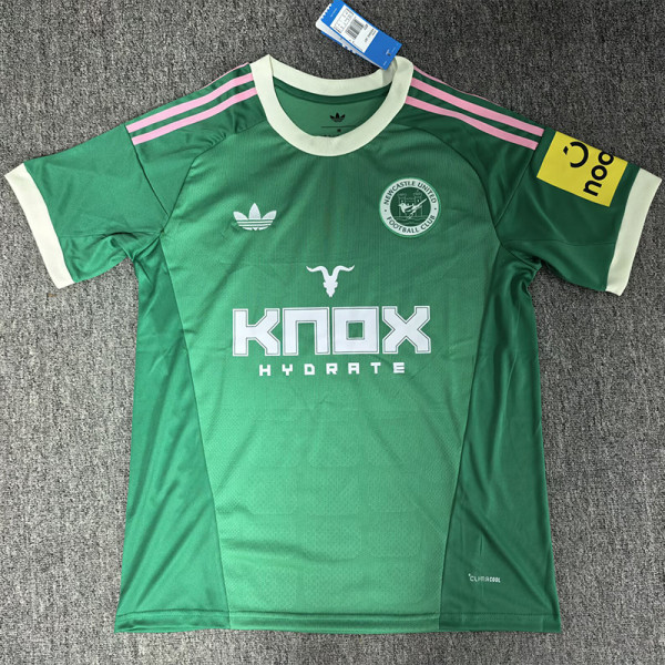 26-27 Newcastle Green Goalkeeper Soccer Jersey