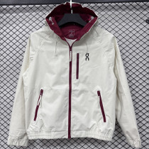 2026 ON Khaki Outdoor Jackets #Y506冲锋衣