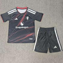 26-27 Man Utd Black Red Kids Training