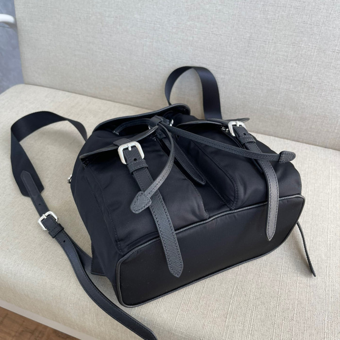 Prada Double-Shoulder Multi-Pocket Classic Bag With Detachable Zipper Bags #nigo59195
