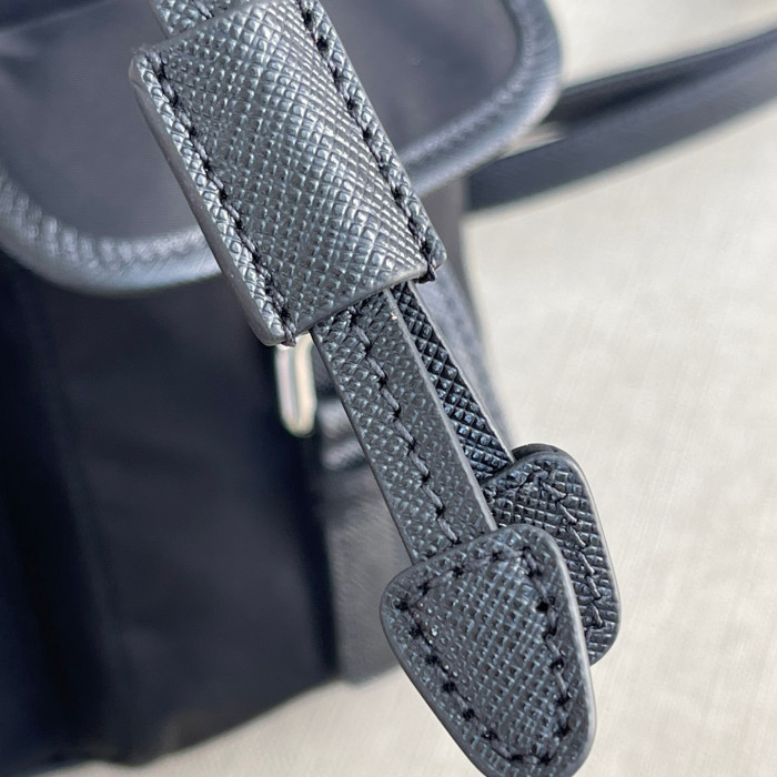 Prada Double-Shoulder Multi-Pocket Classic Bag With Detachable Zipper Bags #nigo59195