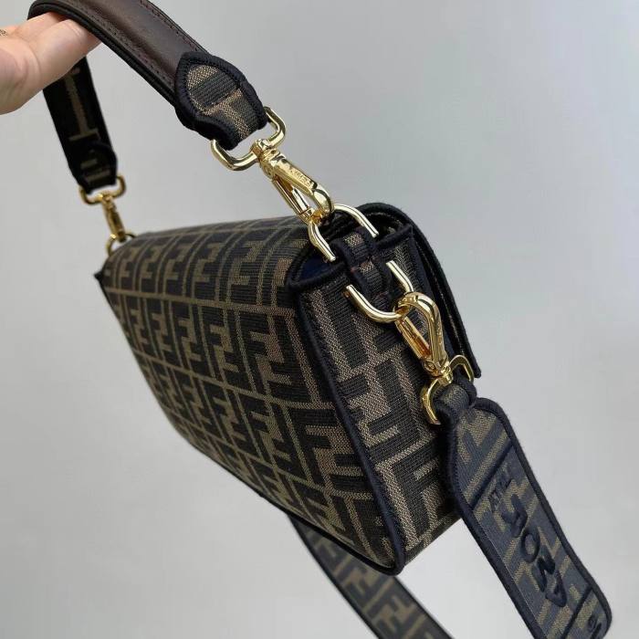 Fendi Full-Print Logo One-Shoulder Crossbody Tote Bag #nigo54991