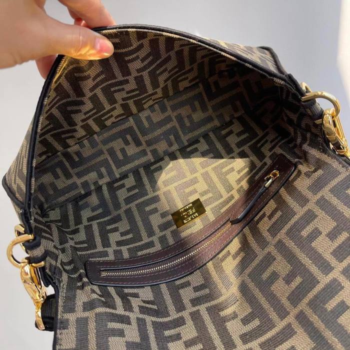 Fendi Full-Print Logo One-Shoulder Crossbody Tote Bag #nigo54991
