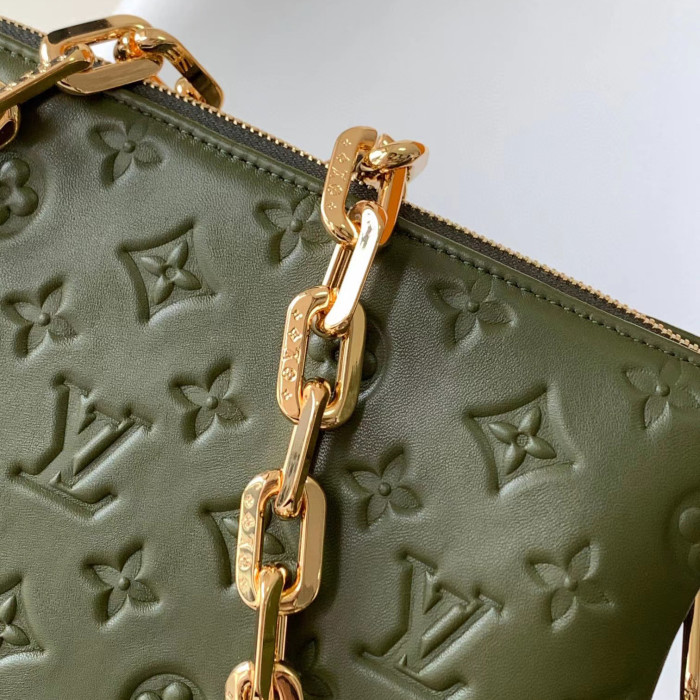 Louis Vuitton Leather Chain Portable Messenger Bag Bags #nigo56399