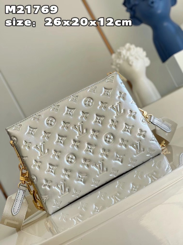 Louis Vuitton Leather Chain Portable Messenger Bag Bags #nigo56399