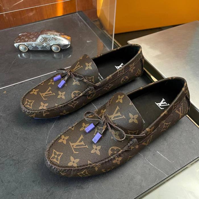 Louis Vuitton Leather Flat Shoes #nigo4727