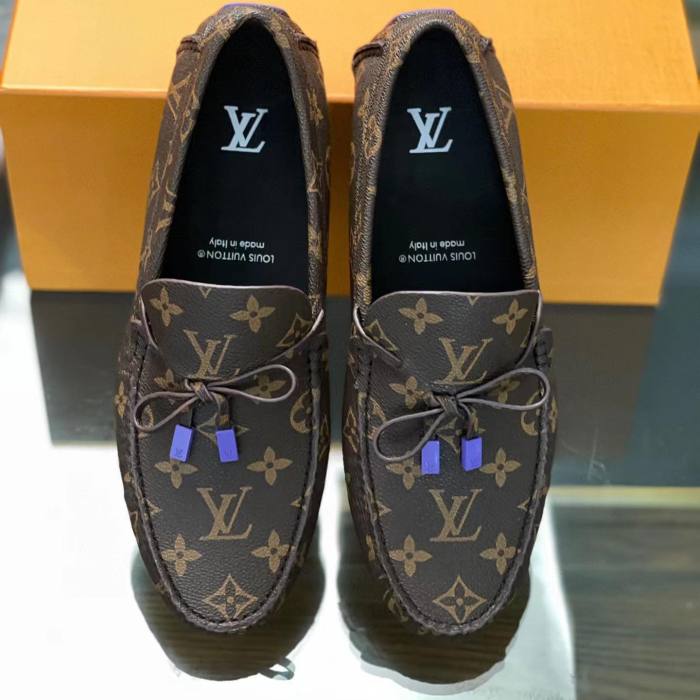 Louis Vuitton Leather Flat Shoes #nigo4727