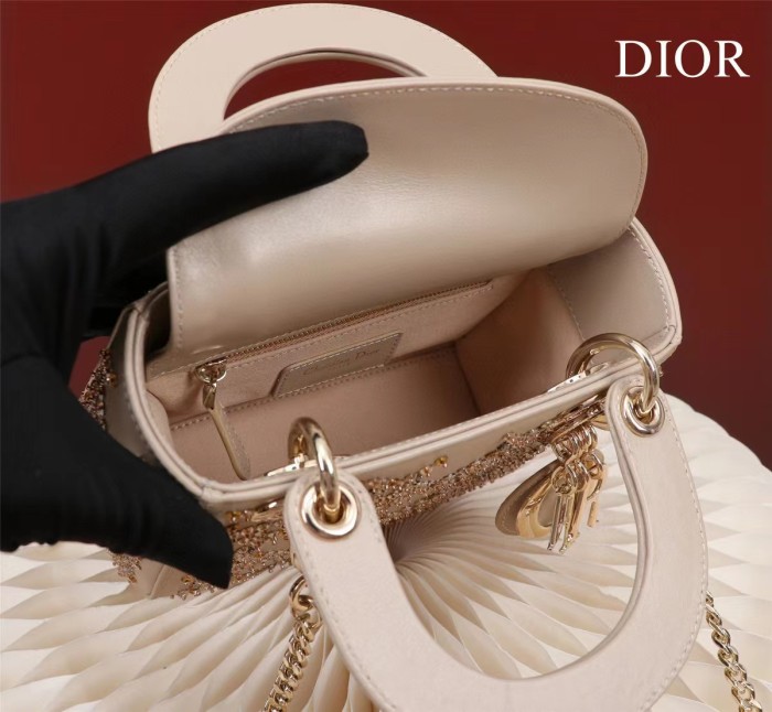 DIOR Beaded Handbag Bag Bags #nigo52425