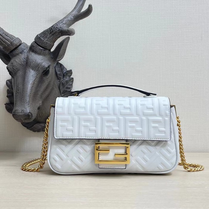Fendi Leather Bag Bags #nigo53353