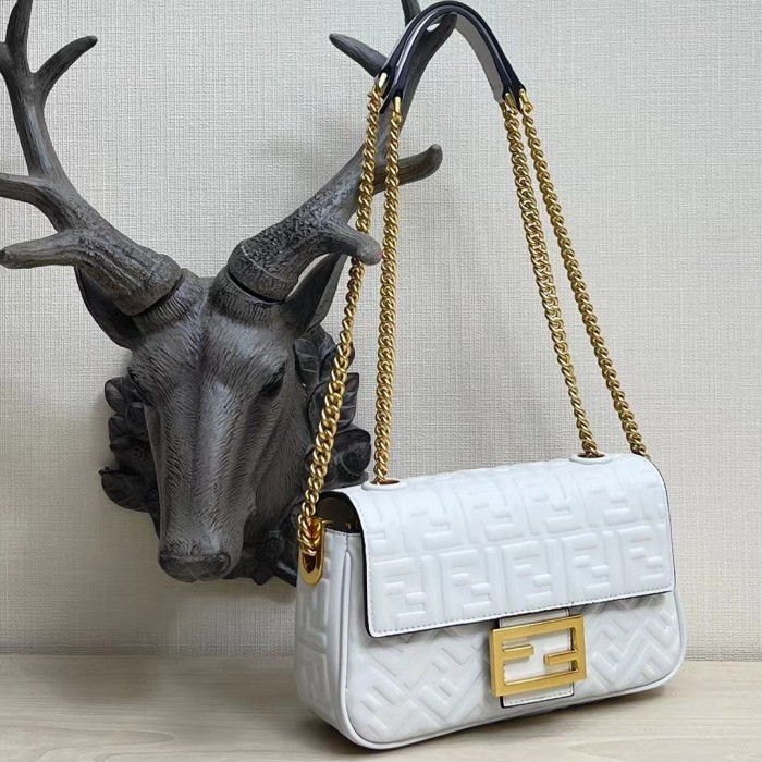 Fendi Leather Bag Bags #nigo53353