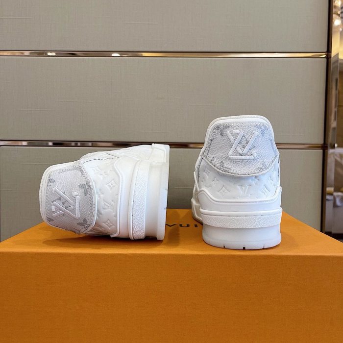 Louis Vuitton Low top Sneakers Casual Shoes #nigo8537