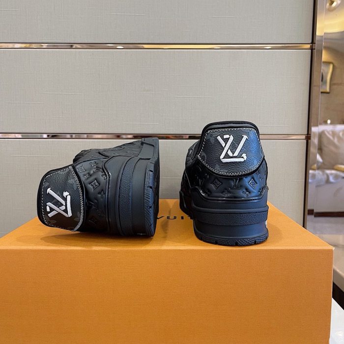 Louis Vuitton Low top Sneakers Casual Shoes #nigo8537