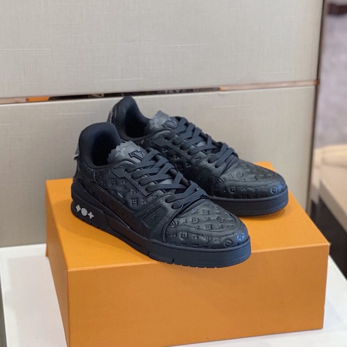 Louis Vuitton Low top Sneakers Casual Shoes #nigo8537