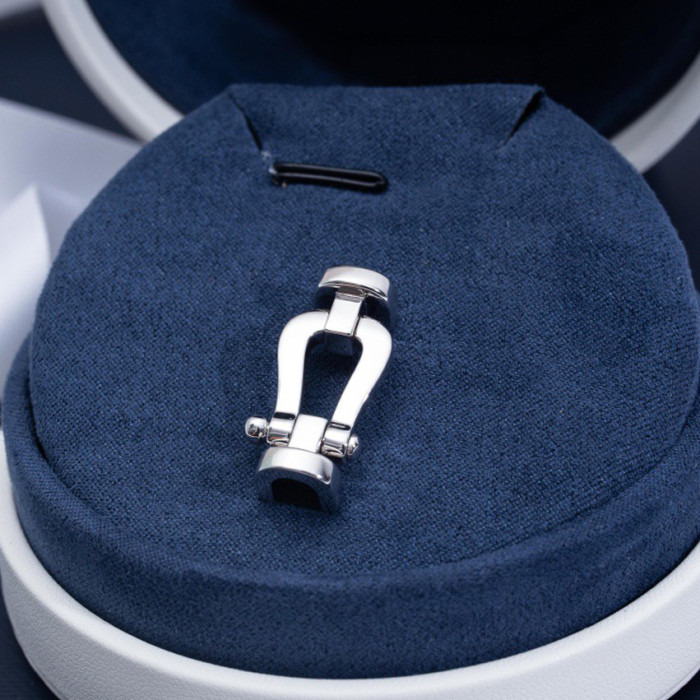 FRED Bracelet Horseshoe Buckle Head Lock #nigo53226