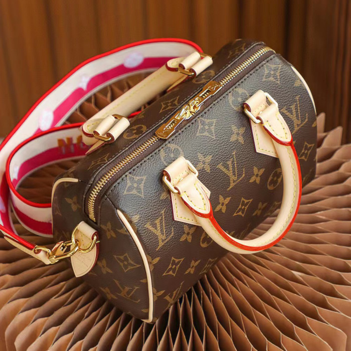 louis  NIGO Printed Logo Adjustable Embroidered Shoulder Strap Canvas And Leather Crossbody Bag Shoulder Bag #nigo51245
