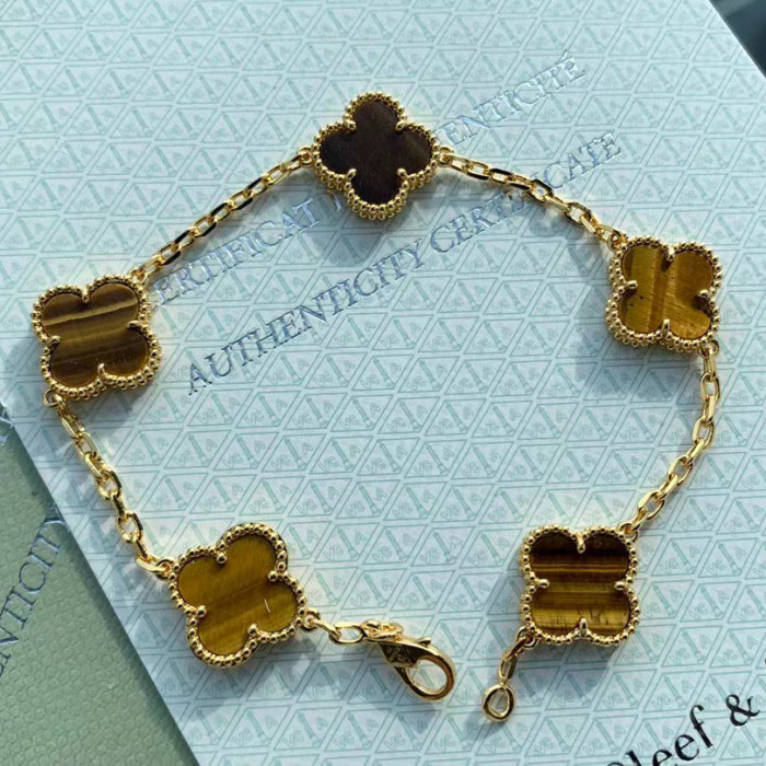 Van Cleef & Arpels Bracelet Jewellery #nigo53479