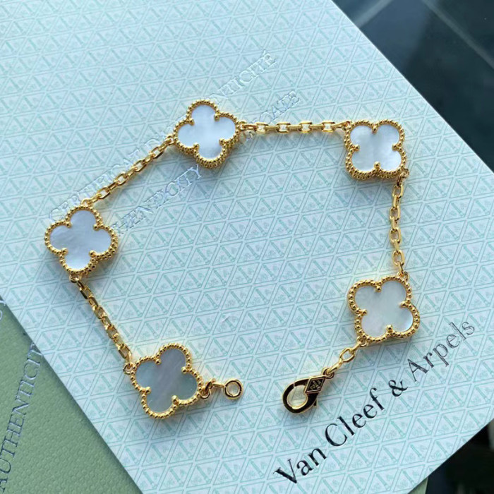 Van Cleef & Arpels Bracelet Jewellery #nigo53479