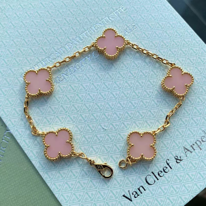 Van Cleef & Arpels Bracelet Jewellery #nigo53479