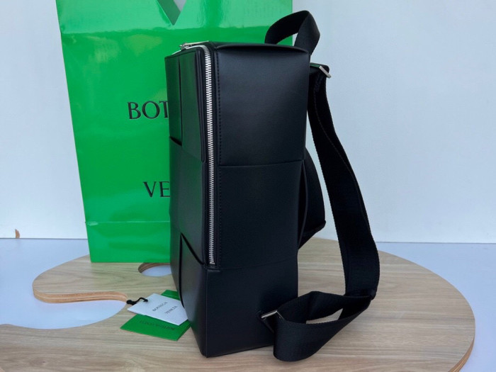 BOTTEGA VENETA NIGO Smooth Cow Leather Backpack Bag #nigo58141