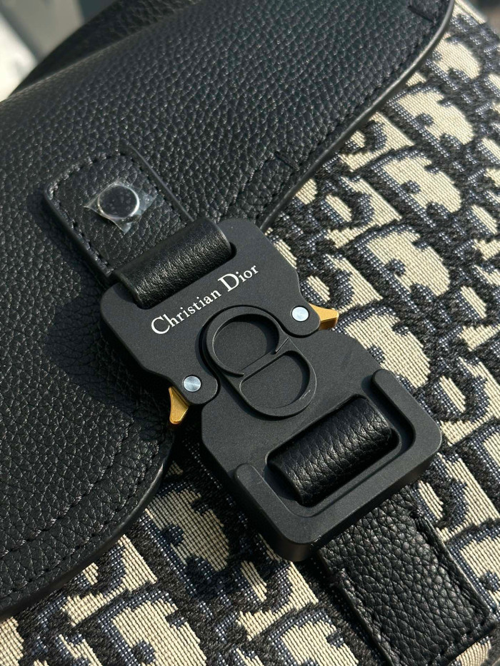 DIOR Black Leather Shoulder Bag #nigo8412