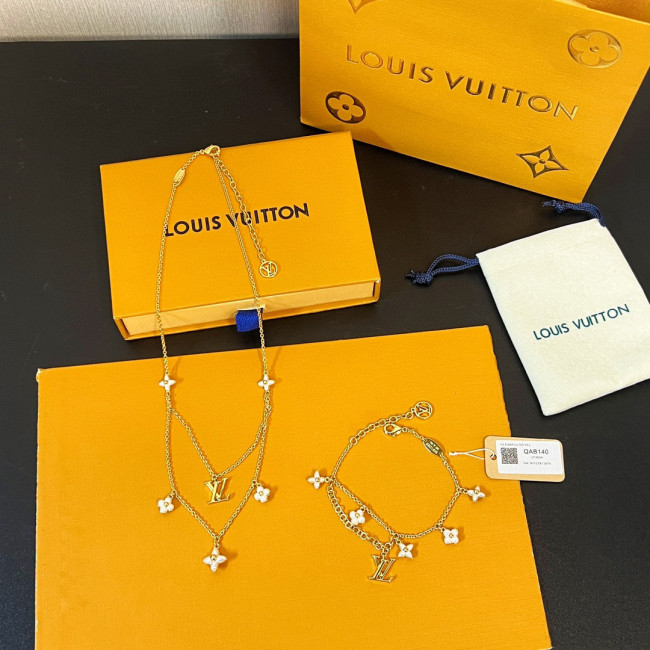 Louis Vuitton NIGO Gold Flower Decorative Necklace Bracelet #nigo84134