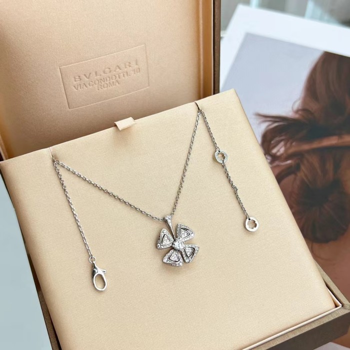 Van Cleef&Arpels Women's Brass Necklace #nigo82322
