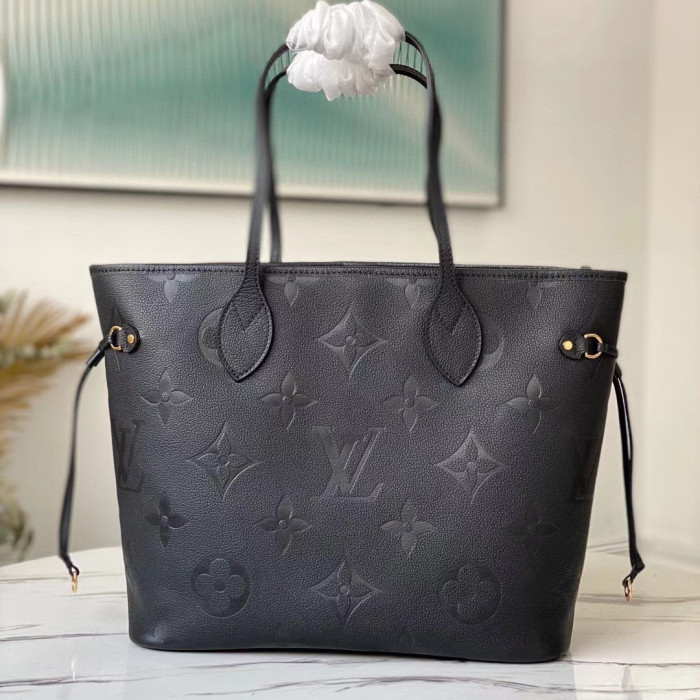 Louis Vuitton NIGO Black Leather Carrying Crossbody #nigo29134