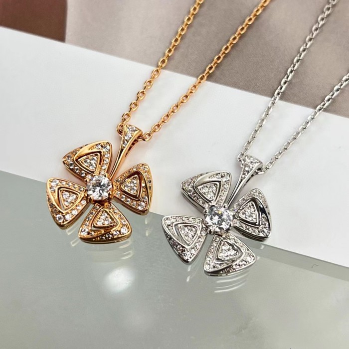 Van Cleef&Arpels Women's Brass Necklace #nigo82322