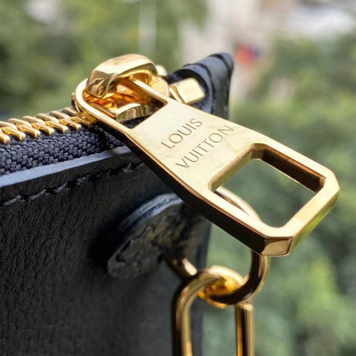 Louis Vuitton NIGO Black Leather Carrying Crossbody #nigo29134