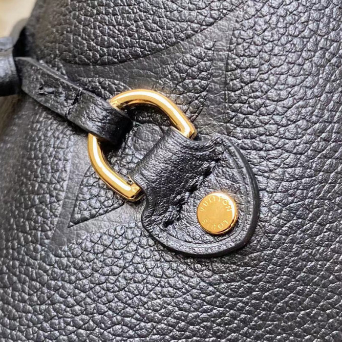 Louis Vuitton NIGO Black Leather Carrying Crossbody #nigo29134