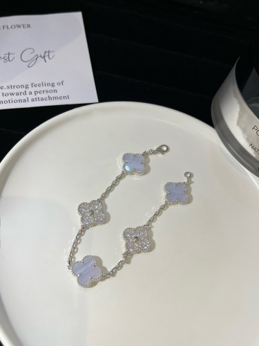 VanCleef&Arpels NIGO Bright Diamond Chain Bracelet #nigo84163