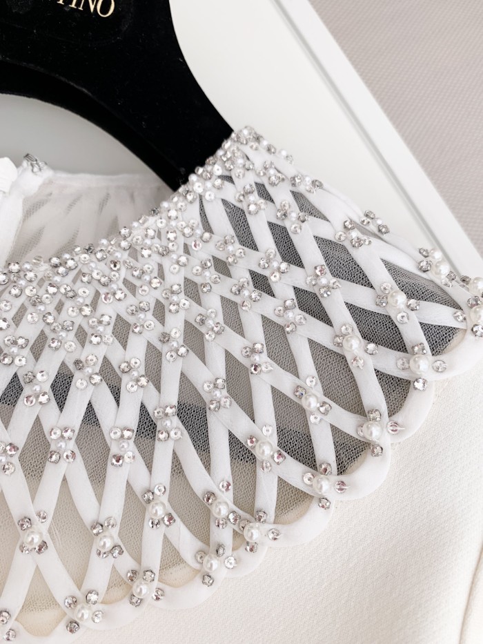 Valentino white hollowed-out round neck diamond short-sleeved dress #nigo21337