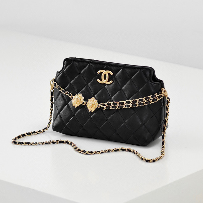 Chanel Leather Chain Shoulder Crossbody Bag #nigo21368